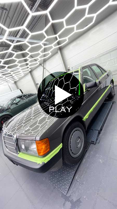 https://evershine-carcare.de/wp-content/uploads/2023/10/Mercedes-Benz-W201-Fahrzeugaufbereitung-evershine-play-Video-Vorschau.jpg